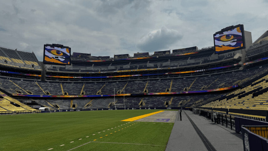 LOUISIANA STATE UNIVERSITY, TIGER STADIUM