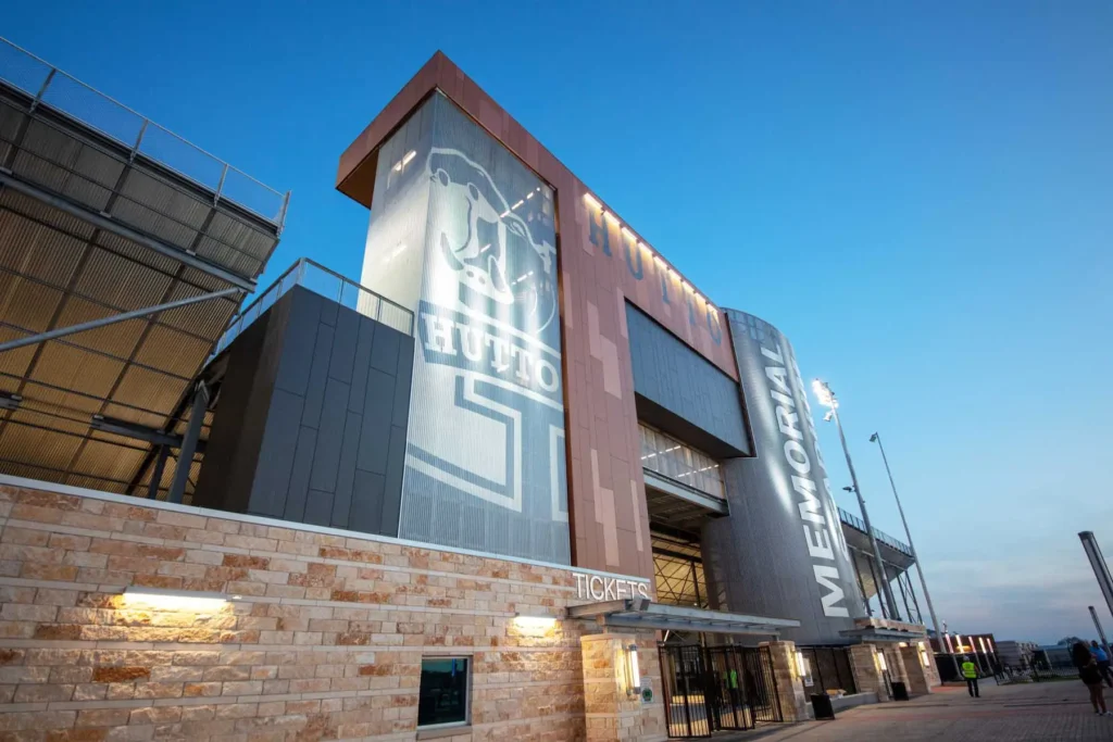PARTNERING WITH HUTTO INDEPENDENT SCHOOL DISTRICT